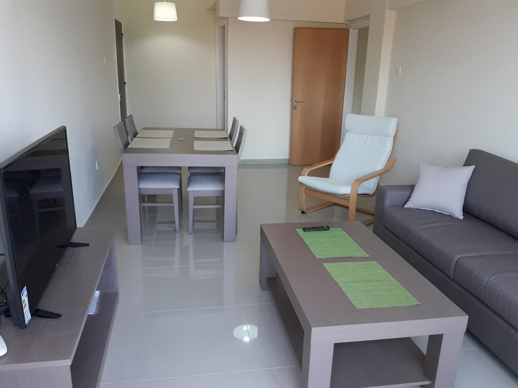 32 Hill Court Apartment ลาร์นาคา ภายนอก รูปภาพ