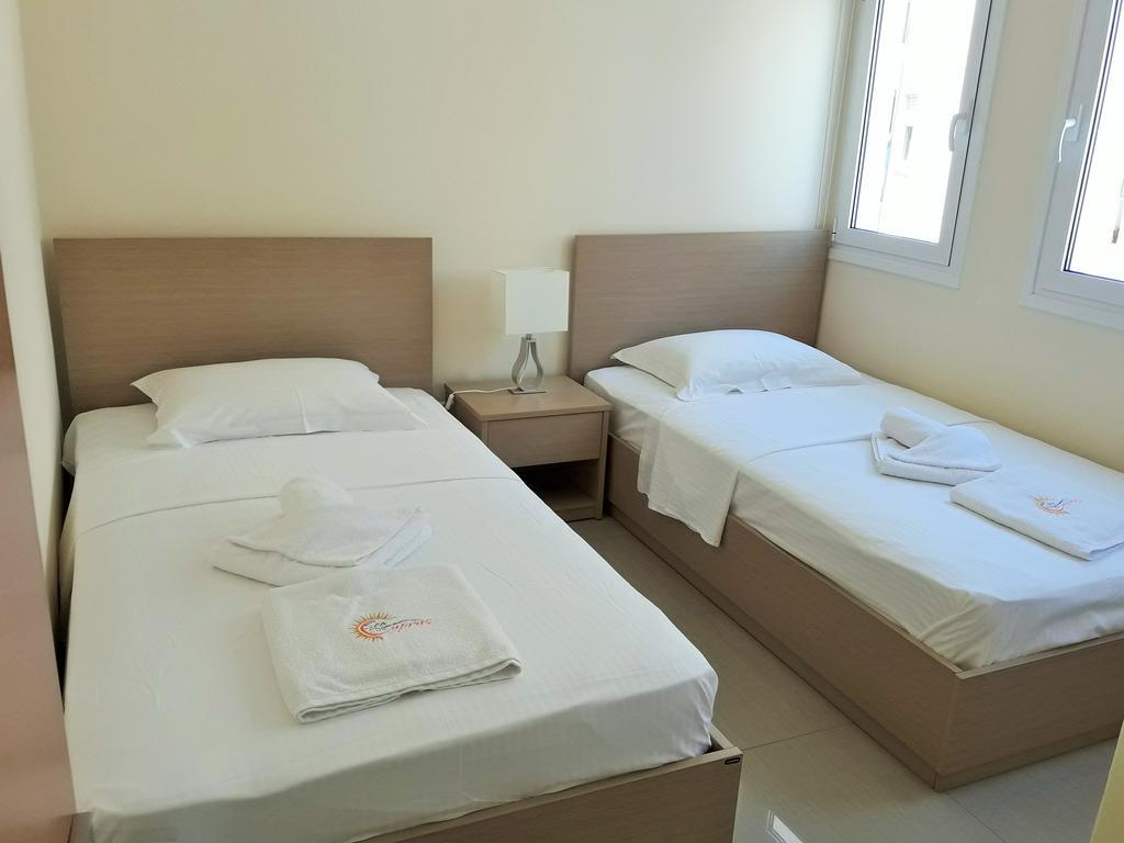 32 Hill Court Apartment ลาร์นาคา ภายนอก รูปภาพ