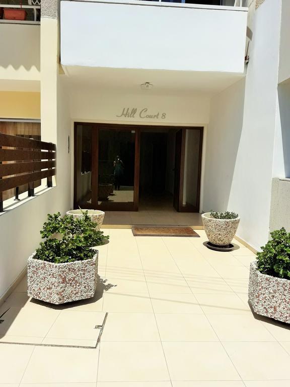 32 Hill Court Apartment ลาร์นาคา ภายนอก รูปภาพ