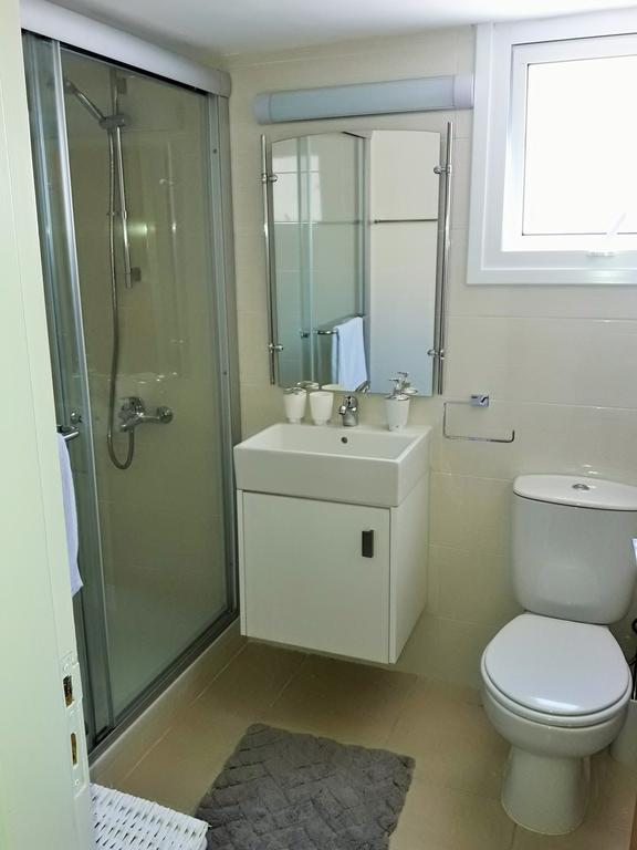 32 Hill Court Apartment ลาร์นาคา ภายนอก รูปภาพ
